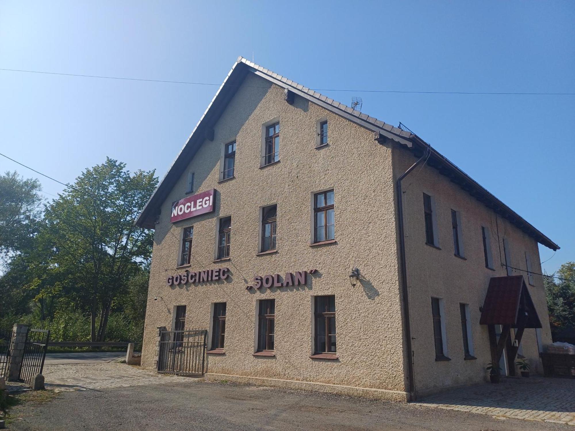 Gosciniec Solan Otel Jeleniow Dış mekan fotoğraf