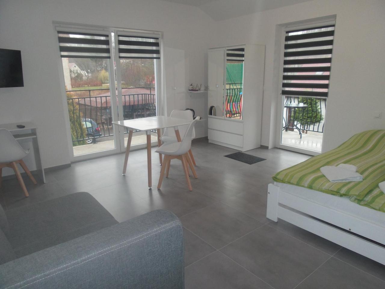 Gosciniec Solan Otel Jeleniow Dış mekan fotoğraf